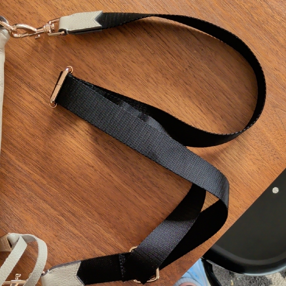 Aimee Kestenberg Zip Me Up Elephant Gray Crossbody Bag - Picture 11 of 11